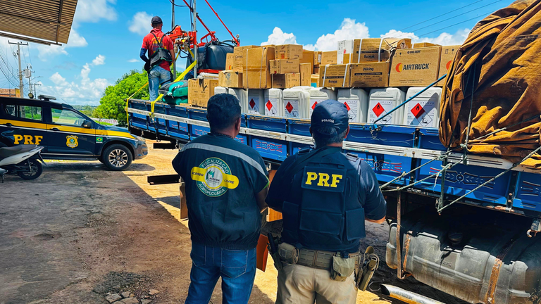 PRF apreende mais de 6.900 litros de agrotóxicos durante fiscalizações no&nbsp;Maranhão