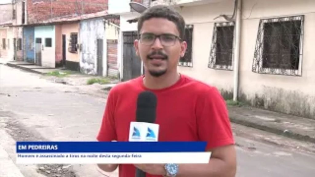 HOMEM É ASSASSINADO À TIROS EM PEDREIRAS