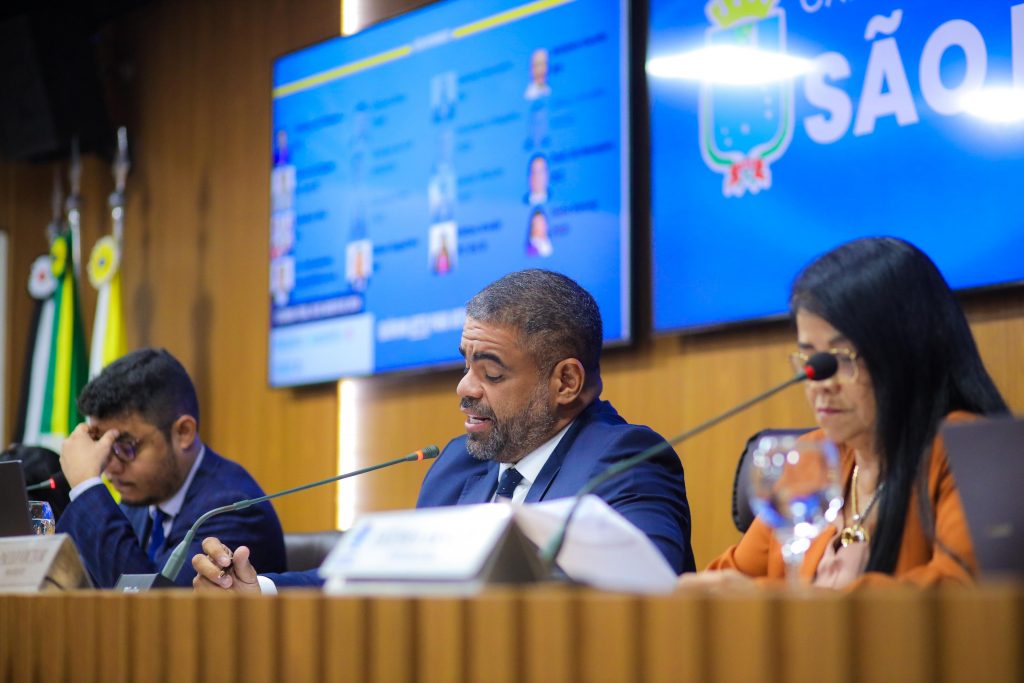 Câmara aprova com urgência dois projetos de lei na manhã desta segunda-feira&nbsp;(26)