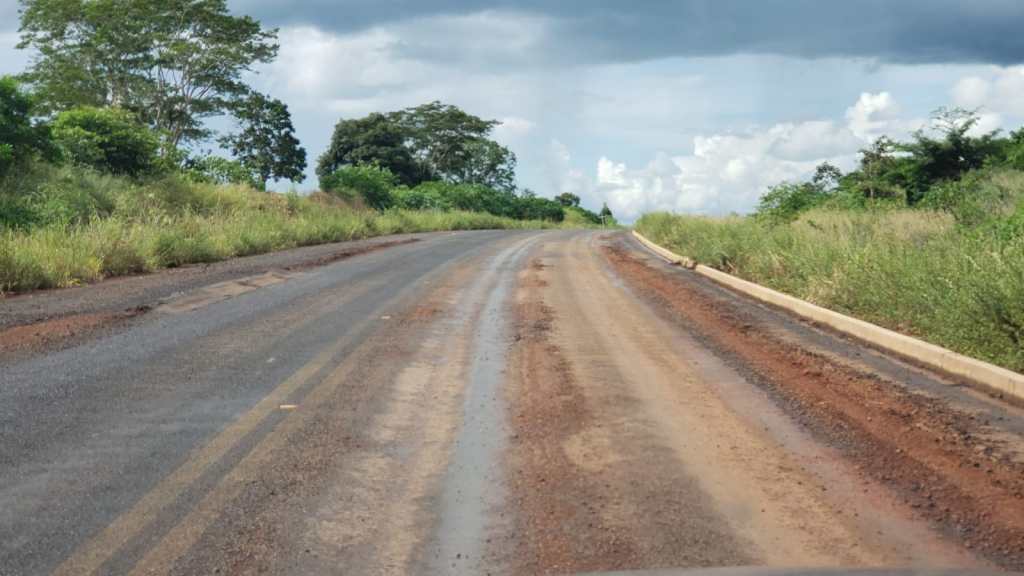 Governo entrega obra de pavimentação asfáltica na MA-339