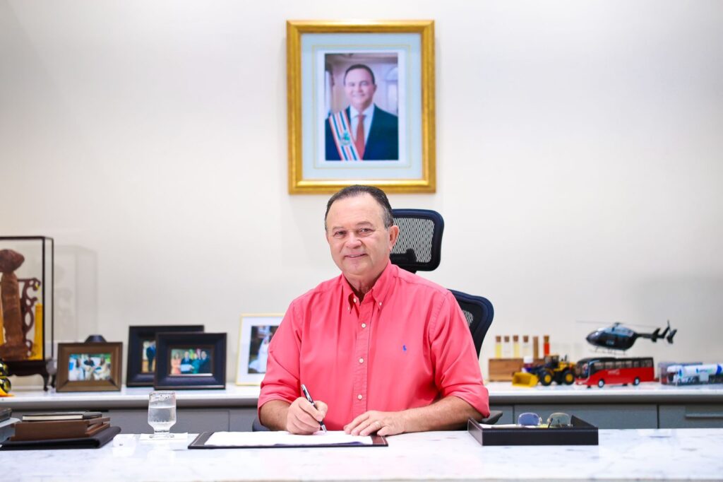 Carlos Brandão anuncia pagamento antecipado, ponto facultativo e transporte gratuito no&nbsp;Carnaval