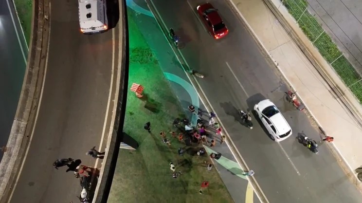 Casal cai de viaduto de 10 metros de altura em São Luís