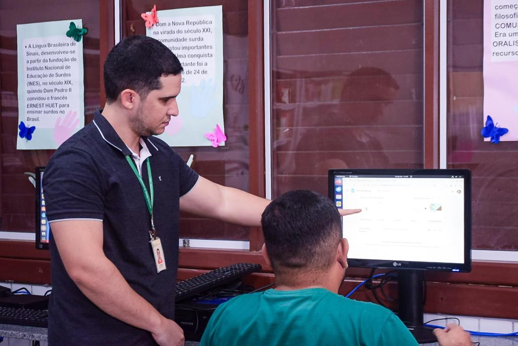Centro de Apoio à Pessoa com Surdez se torna Ponto de Inclusão Digital no Maranhão