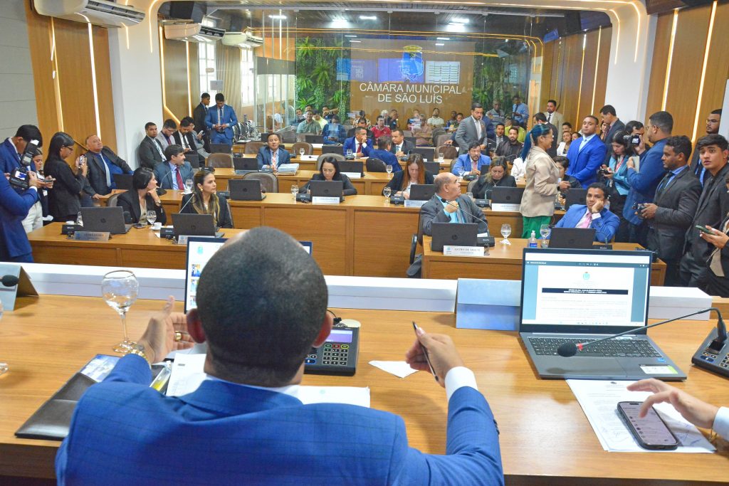 Vereadores cobram prefeito sobre créditos para transporte por aplicativo durante&nbsp;greve