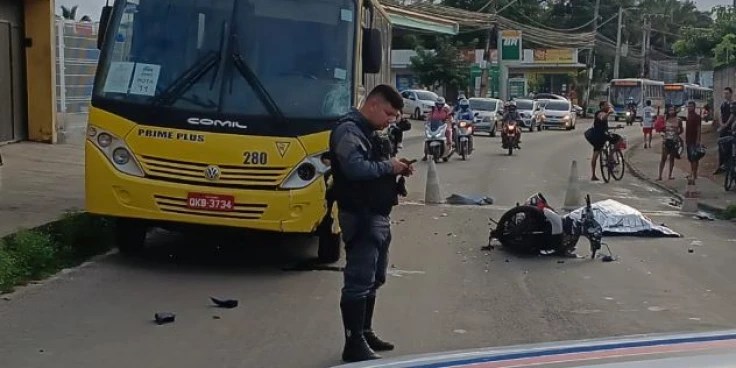 Motociclista morre após colisão com ônibus em avenida de São&nbsp;Luís