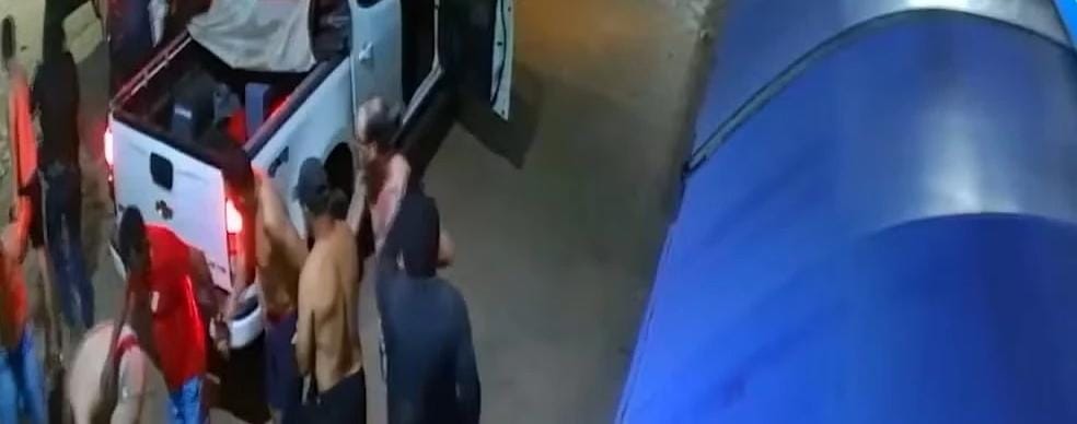 Quadrilha fortemente armada assalta agência do Bradesco em Carolina e faz&nbsp;reféns