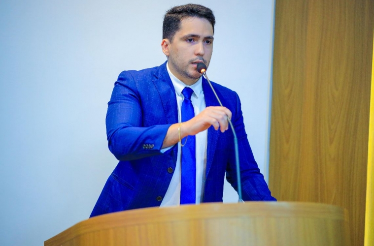 Vereador celebra entrega de Complexo de Educação e Cidadania no Coroadinho