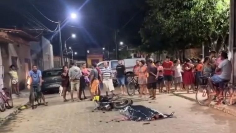 Motociclista morre após colidir com carroça na Cidade Olímpica, em São&nbsp;Luís
