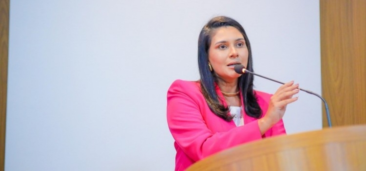 Vereadora defende prioridade no atendimento a pessoas com doenças crônicas e criação de Frente da Primeira&nbsp;Infância