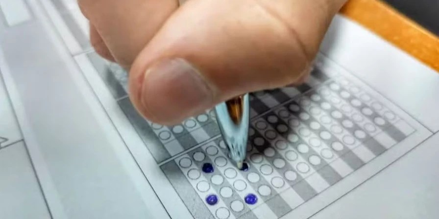 Brandão anuncia concurso com 2.300 vagas e entrega de 30 mil chromebooks a&nbsp;professores