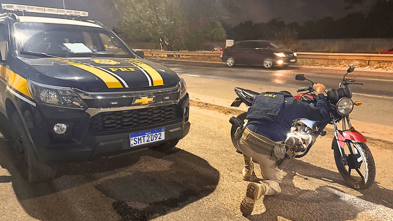 PRF apreende motocicleta adulterada na BR-135, em São&nbsp;Luís